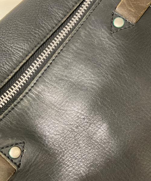 Yohji Yamamoto pour homme（ヨウジヤマモト プールオム）Yohji Yamamoto pour homme (ヨウジヤマモト プールオム) スタッズレザーショルダーバッグ ブラックの古着・服飾アイテム