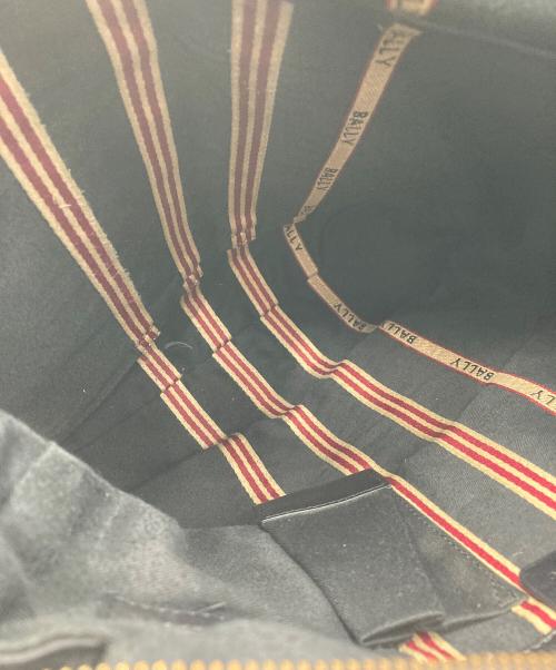 BALLY（バリー）BALLY (バリー) レザーフラップショルダーバッグ ブラックの古着・服飾アイテム