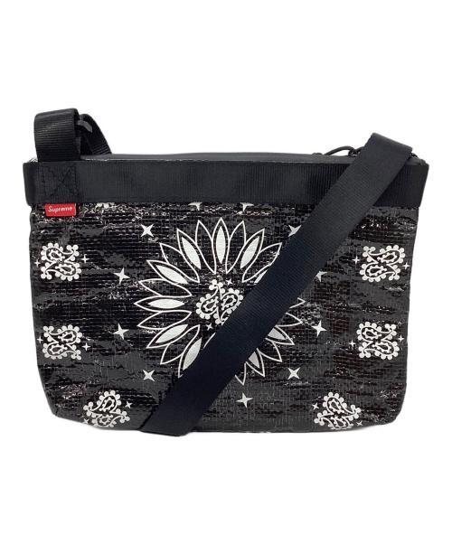 SUPREME（シュプリーム）SUPREME (シュプリーム) バンダナタープ サイドバッグ ブラックの古着・服飾アイテム