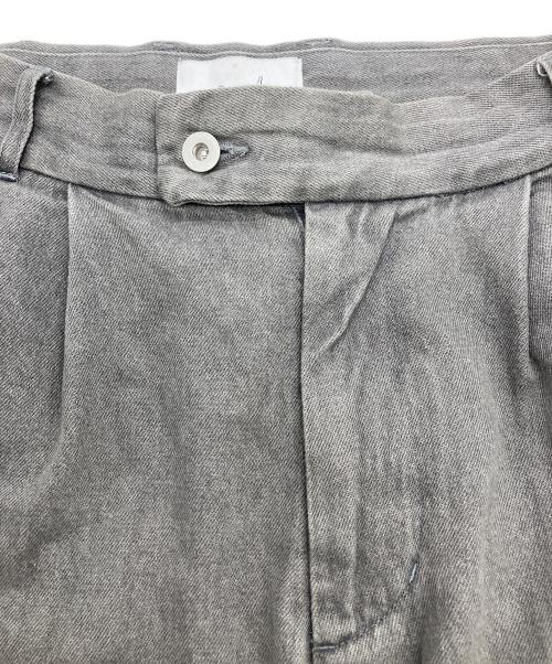 soerte（ソエルテ）soerte (ソエルテ) ワイドストレートブラックフェードデニム グレー サイズ:3の古着・服飾アイテム