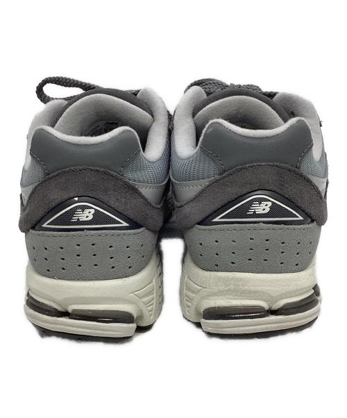 NEW BALANCE（ニューバランス）NEW BALANCE (ニューバランス) 2002R ローカットスニーカー グレー サイズ:22.5ｃｍの古着・服飾アイテム