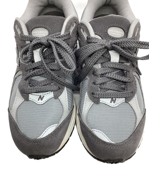 NEW BALANCE（ニューバランス）NEW BALANCE (ニューバランス) 2002R ローカットスニーカー グレー サイズ:22.5ｃｍの古着・服飾アイテム