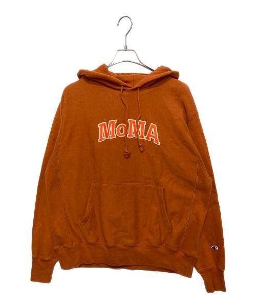Champion REVERSE WEAVE（チャンピオン リバース ウィーブ）Champion REVERSE WEAVE (チャンピオン リバース ウィーブ) MoMA (モマ) ロゴプルオーバーパーカー オレンジ サイズ:Ｌの古着・服飾アイテム