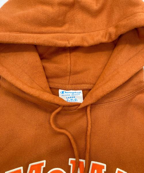 Champion REVERSE WEAVE（チャンピオン リバース ウィーブ）Champion REVERSE WEAVE (チャンピオン リバース ウィーブ) MoMA (モマ) ロゴプルオーバーパーカー オレンジ サイズ:Ｌの古着・服飾アイテム