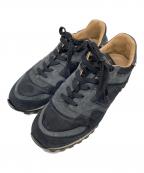 VALENTINO GARAVANIヴァレンティノ・ガラヴァーニ）の古着「スタッズ迷彩スニーカー」｜ブラック