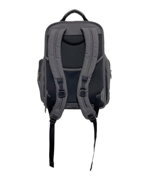 TUMI（トゥミ）TUMI (トゥミ) バックパック グレーの古着・服飾アイテム