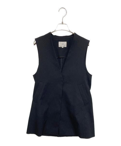 23区（ニジュウサンク）23区 (ニジュウサンク) オックスストレッチ ノーカラー ジレ ブラック サイズ:32の古着・服飾アイテム