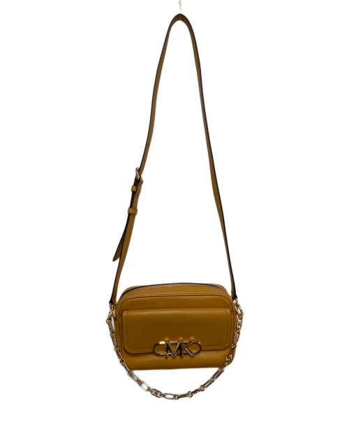 MICHAEL KORS（マイケル・コース）MICHAEL KORS (マイケルコース) PARKER チェーンスワッグ カメラクロスボディ ミディアム イエローの古着・服飾アイテム