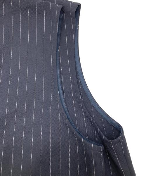 6(ROKU) BEAUTY&YOUTH（ロク ビューティーアンドユース）6(ROKU) BEAUTY&YOUTH (ロク ビューティーアンドユース) ストライプオールインワン ブラック サイズ:Mの古着・服飾アイテム