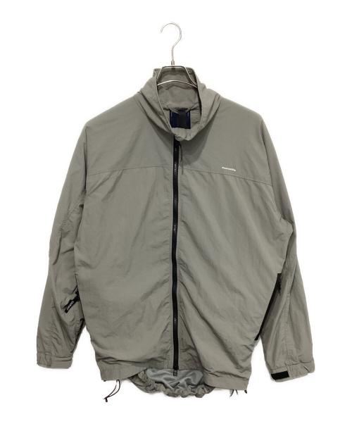 GRAMICCI（グラミチ）GRAMICCI (グラミチ) meanswhile (ミーンズワイル) ACTIVE INSULATION JACKET グレー サイズ:4の古着・服飾アイテム