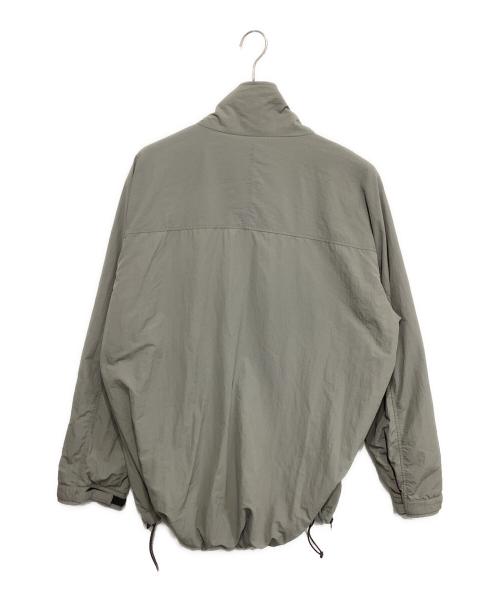 GRAMICCI（グラミチ）GRAMICCI (グラミチ) meanswhile (ミーンズワイル) ACTIVE INSULATION JACKET グレー サイズ:4の古着・服飾アイテム