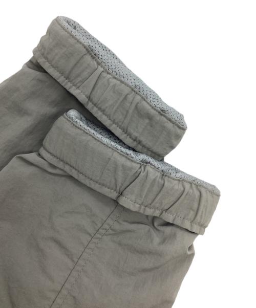 GRAMICCI（グラミチ）GRAMICCI (グラミチ) meanswhile (ミーンズワイル) ACTIVE INSULATION JACKET グレー サイズ:4の古着・服飾アイテム