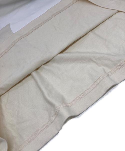 LEONARD SPORT（レオナール スポーツ）LEONARD SPORT (レオナール スポーツ) Tシャツ アイボリー サイズ:Ｖ 未使用品の古着・服飾アイテム