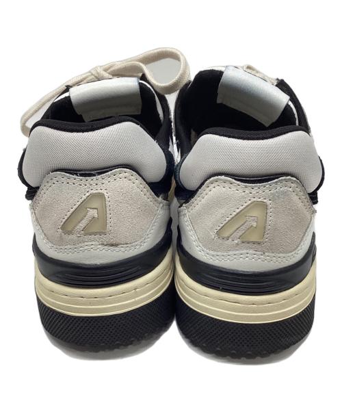 AUTRY（オートリ―）AUTRY (オートリ―) レザースニーカー ホワイト サイズ:41の古着・服飾アイテム