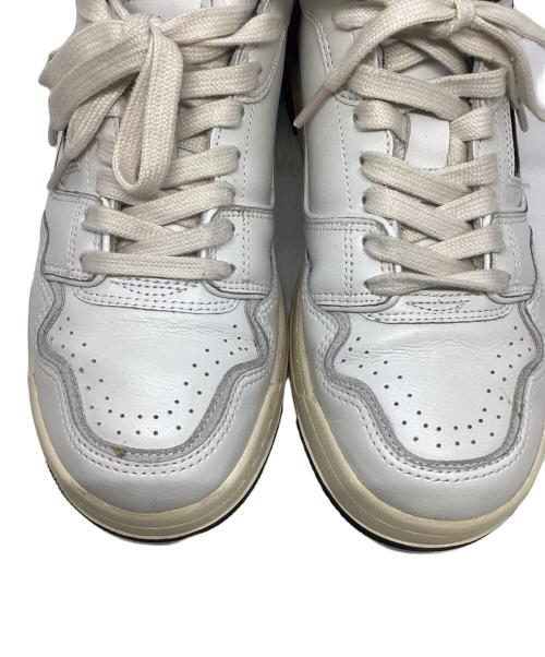 AUTRY（オートリ―）AUTRY (オートリ―) レザースニーカー ホワイト サイズ:41の古着・服飾アイテム