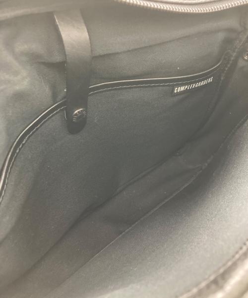 COMPLEX-GARDENS（コンプレックス ガーデンズ）COMPLEX-GARDENS (コンプレックス ガーデンズ) シュリンクレザー メッセンジャーバッグ ブラックの古着・服飾アイテム