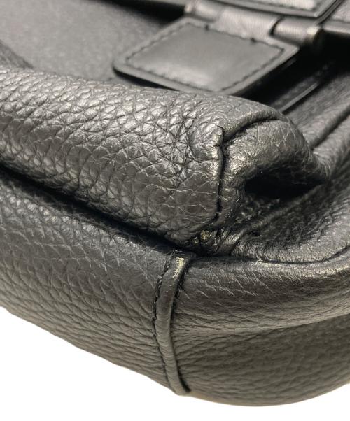 COMPLEX-GARDENS（コンプレックス ガーデンズ）COMPLEX-GARDENS (コンプレックス ガーデンズ) シュリンクレザー メッセンジャーバッグ ブラックの古着・服飾アイテム