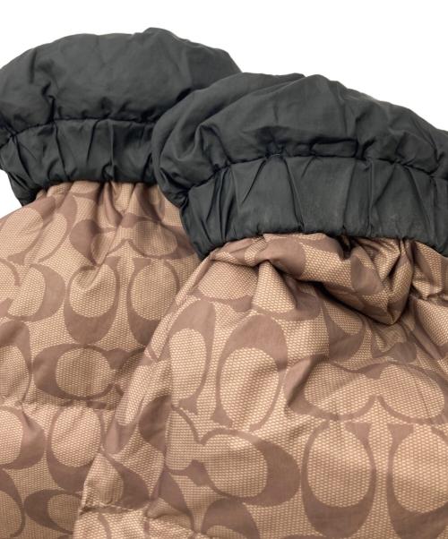 COACH（コーチ）COACH (コーチ) リバーシブル シェルパ シグネチャー ダウン ジャケット ベージュ×ブラック サイズ:なしの古着・服飾アイテム