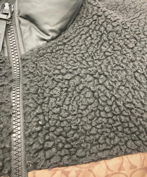 COACH（コーチ）COACH (コーチ) リバーシブル シェルパ シグネチャー ダウン ジャケット ベージュ×ブラック サイズ:なしの古着・服飾アイテム