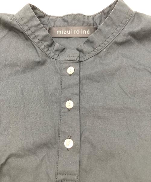 mizuiro-ind（ミズイロインド）mizuiro-ind (ミズイロインド) コットンスタンドカラーピンタックスリーブロングワンピース ブラック サイズ:FREEの古着・服飾アイテム