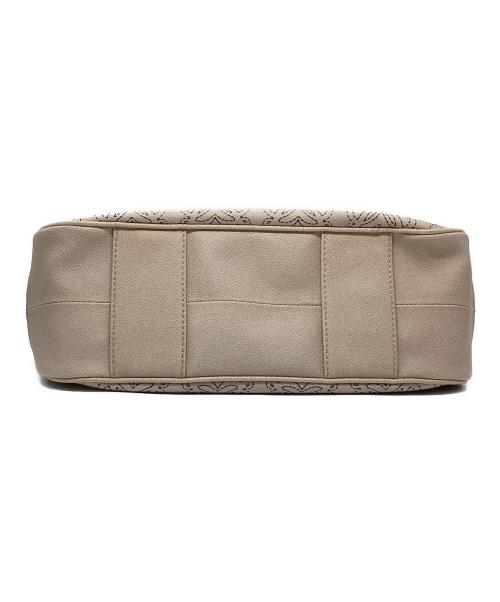 LOEWE（ロエベ）LOEWE (ロエベ) アナグラムショルダーバッグ ベージュの古着・服飾アイテム