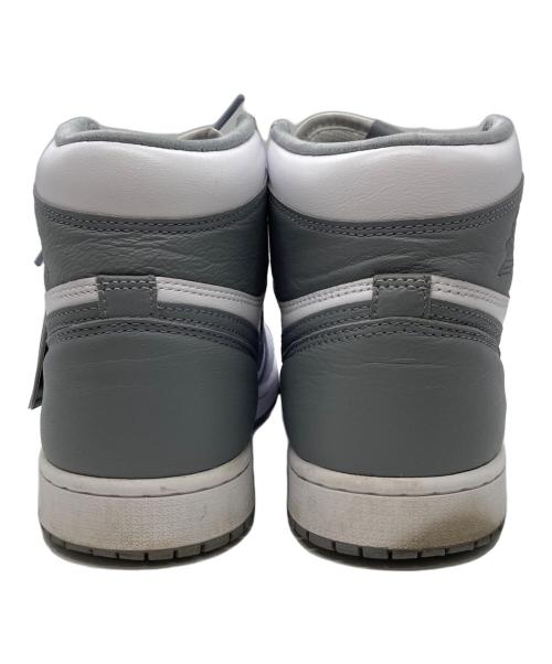 NIKE（ナイキ）NIKE (ナイキ) エアジョーダン 1 レトロ ハイ OG ホワイト×グレー サイズ:27ｃｍの古着・服飾アイテム