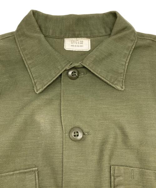 USMC（ユーエスエムシー）USMC (ユーエスエムシー) ヴィンテージユーティリティシャツ オリーブ サイズ:17 1/2×32の古着・服飾アイテム