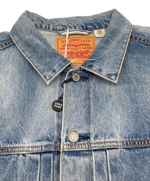 LEVI'S（リーバイス）LEVI'S (リーバイス) NIKE (ナイキ) デニムトラッカージャケット ブルー サイズ:XLの古着・服飾アイテム