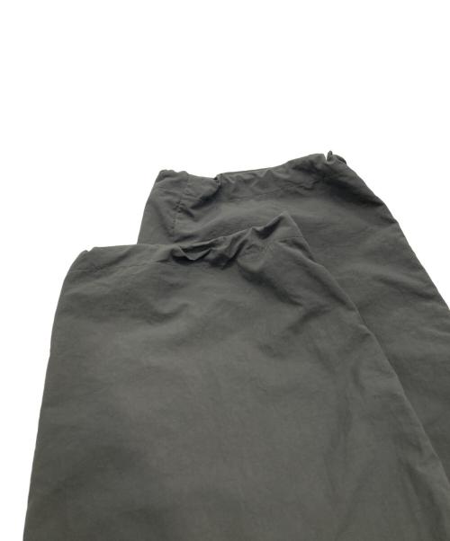 EKAL（エカル）EKAL (エカル) ナイロンタッサートラウザー グレー サイズ:Ｓの古着・服飾アイテム