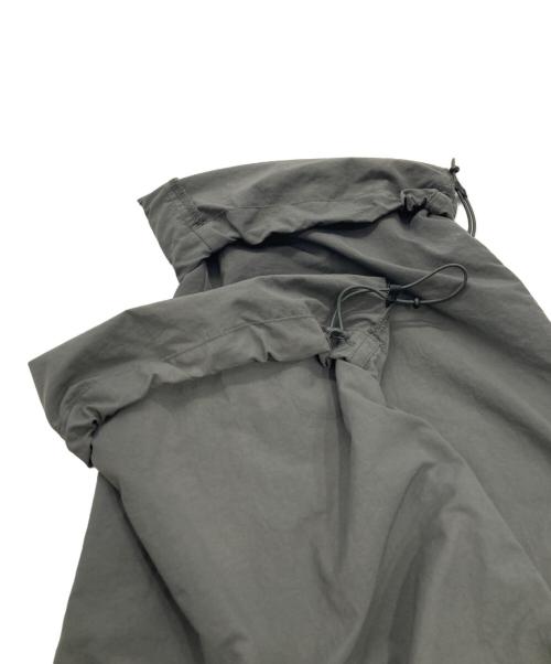 EKAL（エカル）EKAL (エカル) ナイロンタッサートラウザー グレー サイズ:Ｓの古着・服飾アイテム