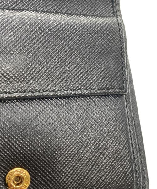 PRADA（プラダ）PRADA (プラダ) 2つ折り財布 ブラックの古着・服飾アイテム