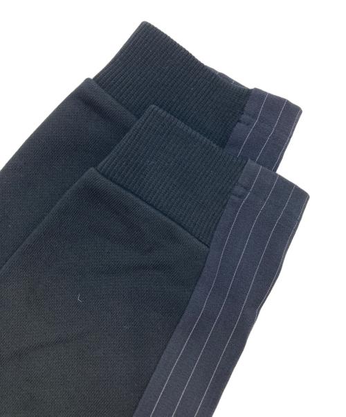 FRED PERRY（フレッドペリー）FRED PERRY (フレッドペリー) ピンストライプパネル クルーネックスウェット ブラック サイズ:Lの古着・服飾アイテム