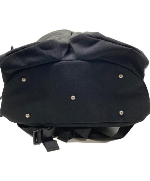 ear PAPILLONNER（イアパピヨネ）ear PAPILLONNER (イアパピヨネ) PEZ (ペッツ) 撥水刺しゅうリュック ブラック サイズ:なしの古着・服飾アイテム