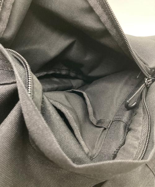 ear PAPILLONNER（イアパピヨネ）ear PAPILLONNER (イアパピヨネ) PEZ (ペッツ) 撥水刺しゅうリュック ブラック サイズ:なしの古着・服飾アイテム