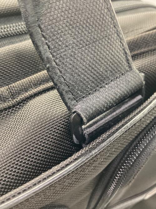 TUMI（トゥミ）TUMI (トゥミ) エクスパンダブル・オーガナイザー・ラップトップ・ブリーフ ブラックの古着・服飾アイテム