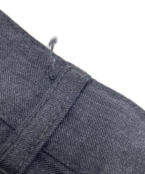 BROCHURE（ブローシュアー）BROCHURE (ブローシュアー) ウールスラックス グレー サイズ:Ｍの古着・服飾アイテム