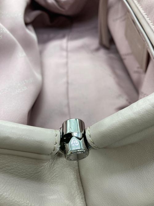 GIANNI CHIARINI（ジャンニ キアリーニ）GIANNI CHIARINI (ジャンニ キアリーニ) ショルダーバッグ ピンクの古着・服飾アイテム