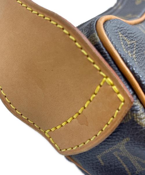 LOUIS VUITTON（ルイ ヴィトン）LOUIS VUITTON (ルイ ヴィトン) クロワッサンMM / ショルダーバッグ ブラウンの古着・服飾アイテム