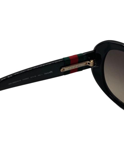 GUCCI（グッチ）GUCCI (グッチ) インターロッキングG ウェブ シェリーライン サングラス ブラック サイズ:57□16-135の古着・服飾アイテム