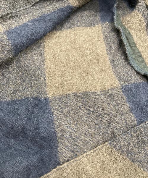 Vivienne Westwood man（ヴィヴィアン ウェストウッド マン）Vivienne Westwood man (ヴィヴィアン ウェストウッド マン) 変形ウールチェックロングシャツ ネイビー×ブラウン サイズ:48の古着・服飾アイテム