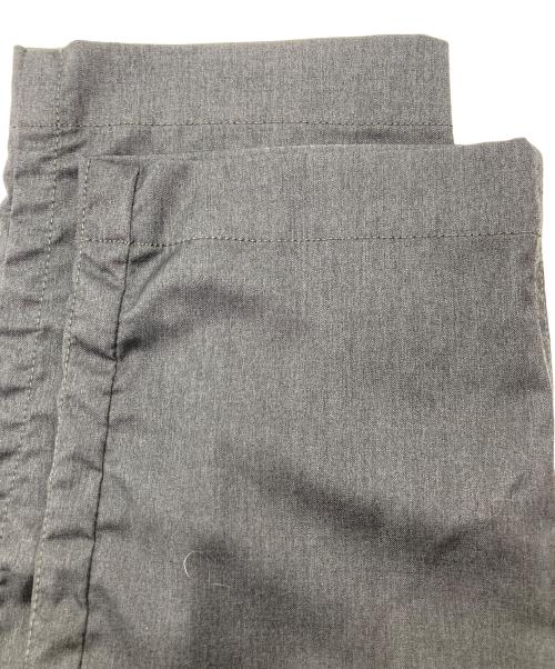 GRAMICCI（グラミチ）GRAMICCI (グラミチ) BEAMS (ビームス) 別注 ギャバジンパッカリングパンツ グレー サイズ:Ｍの古着・服飾アイテム