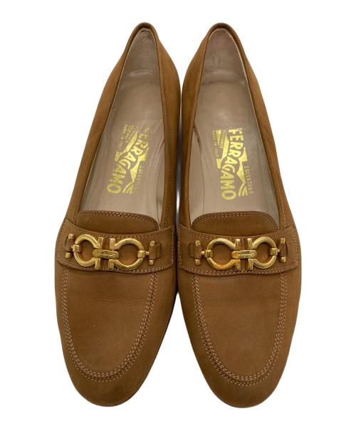 Salvatore Ferragamo（サルヴァトーレ フェラガモ）Salvatore Ferragamo (サルヴァトーレ フェラガモ) スウェード ガンチーニビットローファー ブラウン サイズ:7 1/2 Dの古着・服飾アイテム