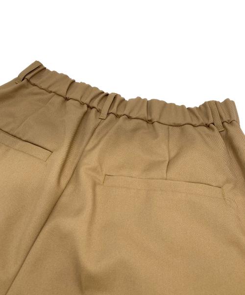 JOURNAL STANDARD relume（ジャーナルスタンダード レリューム）JOURNAL STANDARD relume (ジャーナルスタンダード レリューム) ストレッチツイルタックパンツ ブラウン サイズ:38の古着・服飾アイテム
