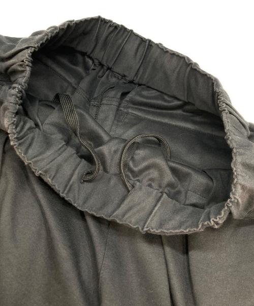 UNTRACE（アントレース）UNTRACE (アントレース) ニーショーツ ブラック サイズ:1の古着・服飾アイテム