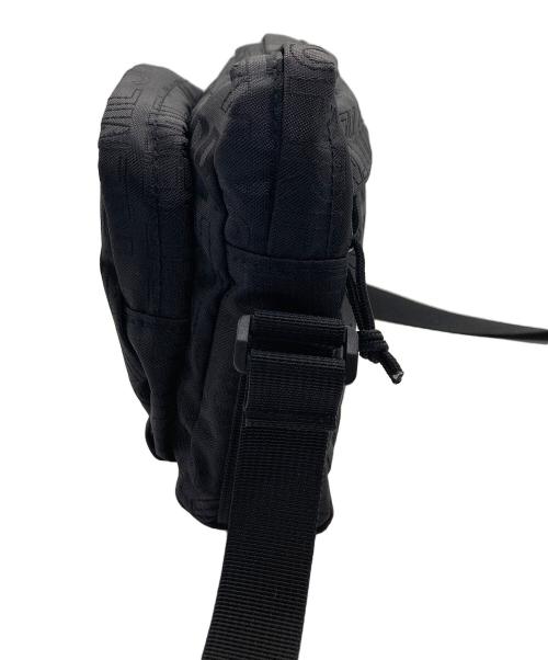 SUPREME（シュプリーム）SUPREME (シュプリーム) ショルダーバッグ ブラックの古着・服飾アイテム