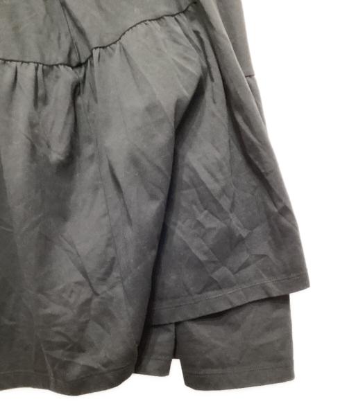 anuans（アニュアンス）anuans (アニュアンス) ギャザーボリュームティアードカットワンピース ブラック サイズ:FREEの古着・服飾アイテム