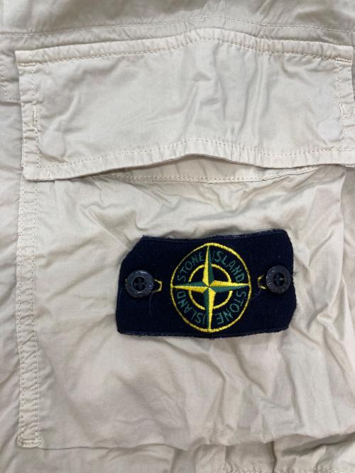 STONE ISLAND（ストーンアイランド）STONE ISLAND (ストーンアイランド) バミューダカーゴパンツ ショーツ ベージュ サイズ:Ｗ28の古着・服飾アイテム
