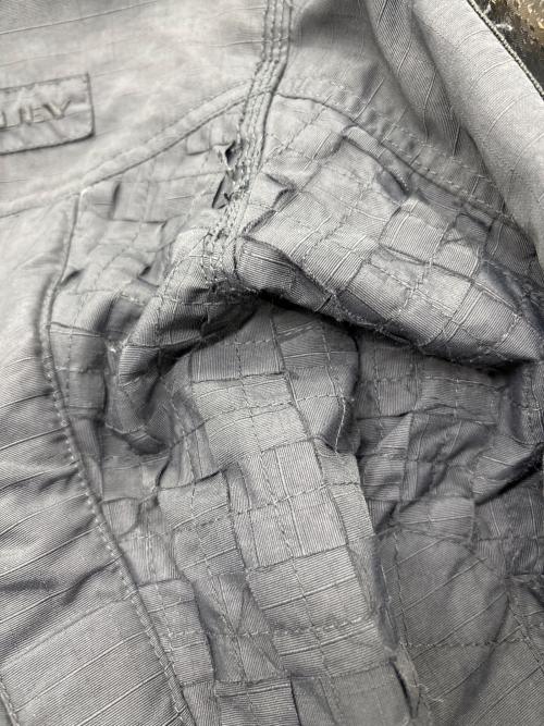 OAKLEY（オークリー）OAKLEY (オークリー) フード付きナイロンジャケット ブラック サイズ:SMの古着・服飾アイテム