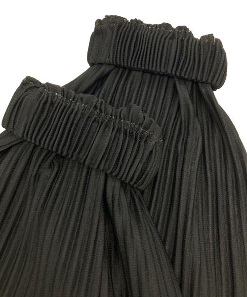 HOMME PLISSE ISSEY MIYAKE（オム プリッセ イッセイ ミヤケ）HOMME PLISSE ISSEY MIYAKE (オム プリッセ イッセイ ミヤケ) マンスリーカラー プリーツ ジョガー パンツ ブラック サイズ:2の古着・服飾アイテム