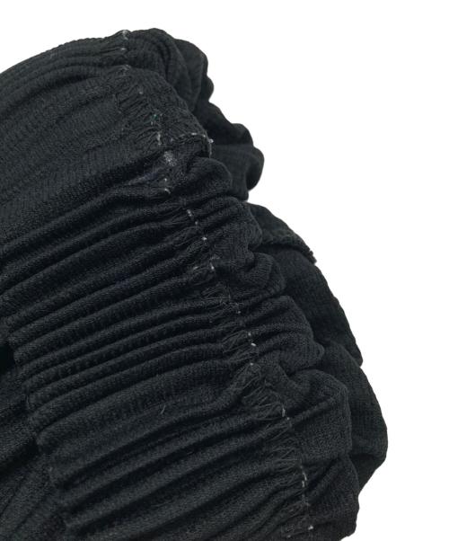 HOMME PLISSE ISSEY MIYAKE（オム プリッセ イッセイ ミヤケ）HOMME PLISSE ISSEY MIYAKE (オム プリッセ イッセイ ミヤケ) マンスリーカラー プリーツ ジョガー パンツ ブラック サイズ:2の古着・服飾アイテム